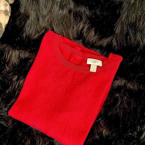 ❤️Cute Red LOFT Sweater❤️ - Picture 2 of 6